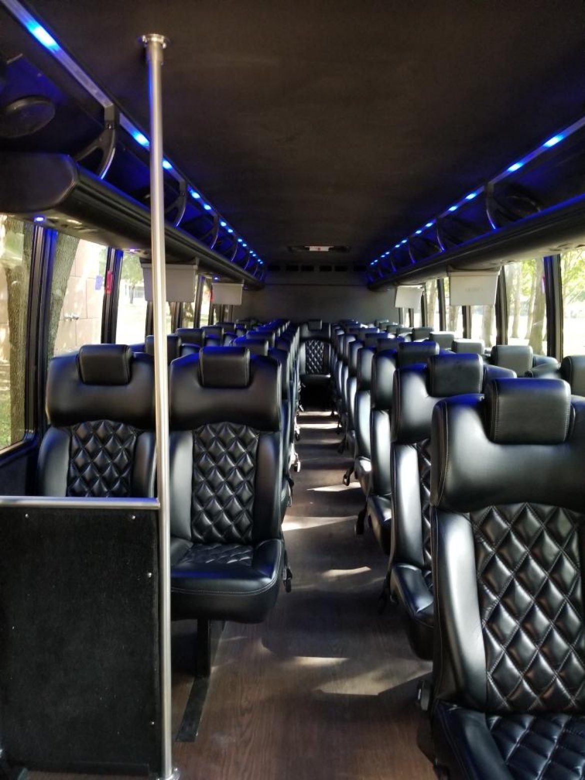 Executive Shuttle for Sale in oaklyn, NJ - Photo 3