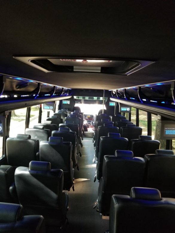 2015 Freightliner M2 Executive Shuttle for Sale in oaklyn, NJ - Photo 2