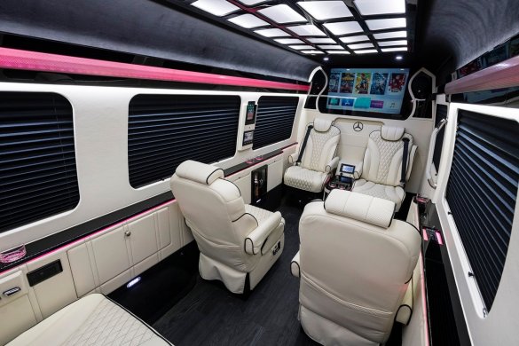 2018 Mercedes-Benz Sprinter Sprinter for Sale in St. Petersburg, FL - Photo 2