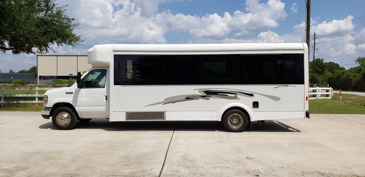 Limo Bus for Sale in Houston, TX - Photo 4