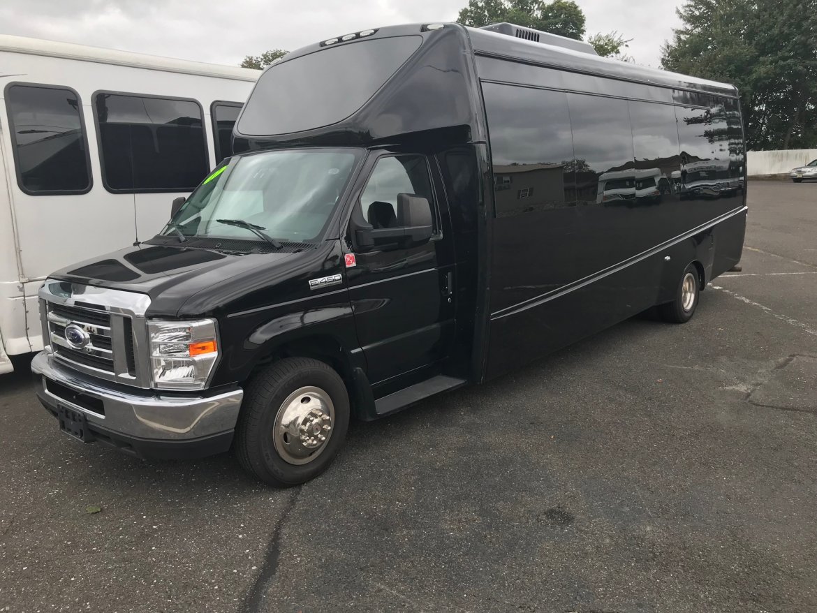 Shuttle Bus for sale: 2017 Ford E-450 28&quot; by Berkshire