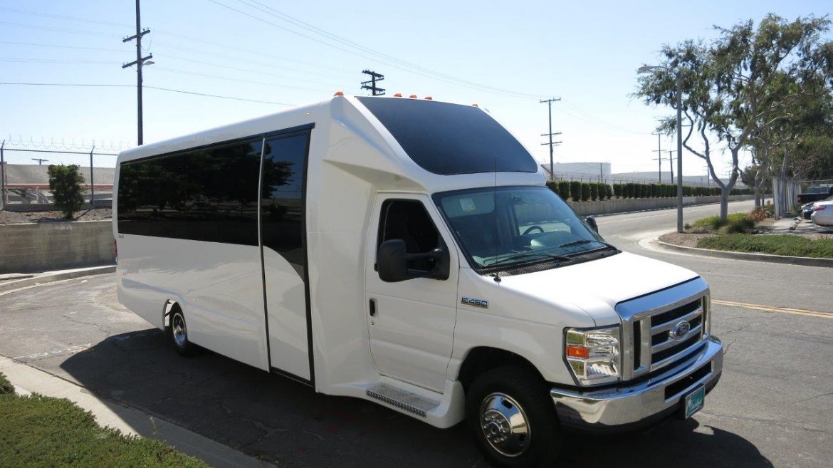 Shuttle Bus for Sale in CARSON, CA - Photo 12