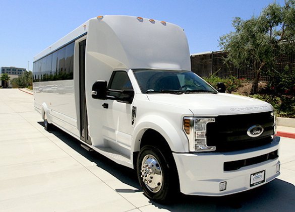 2019 Franklin F-550X Limo Bus for Sale in oaklyn, NJ - Main Photo