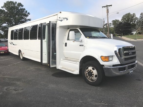 2015 Ford F-650 Shuttle Bus for Sale in oaklyn, NJ - Main Photo