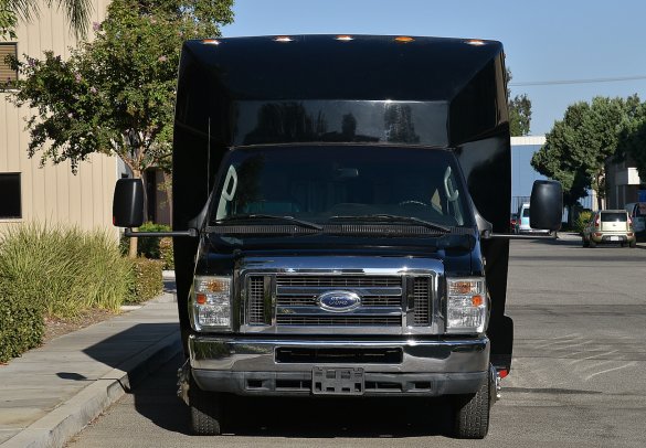 2011 Ford E-450 Limo Bus for Sale in fontana, CA - Photo 2