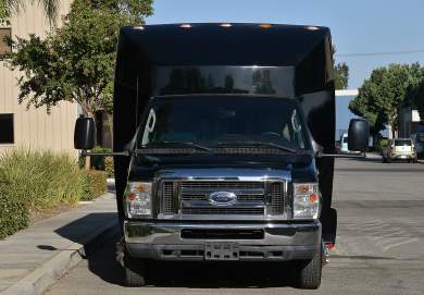 2011 Ford E-450 Limo Bus for Sale in fontana, CA - Photo 2