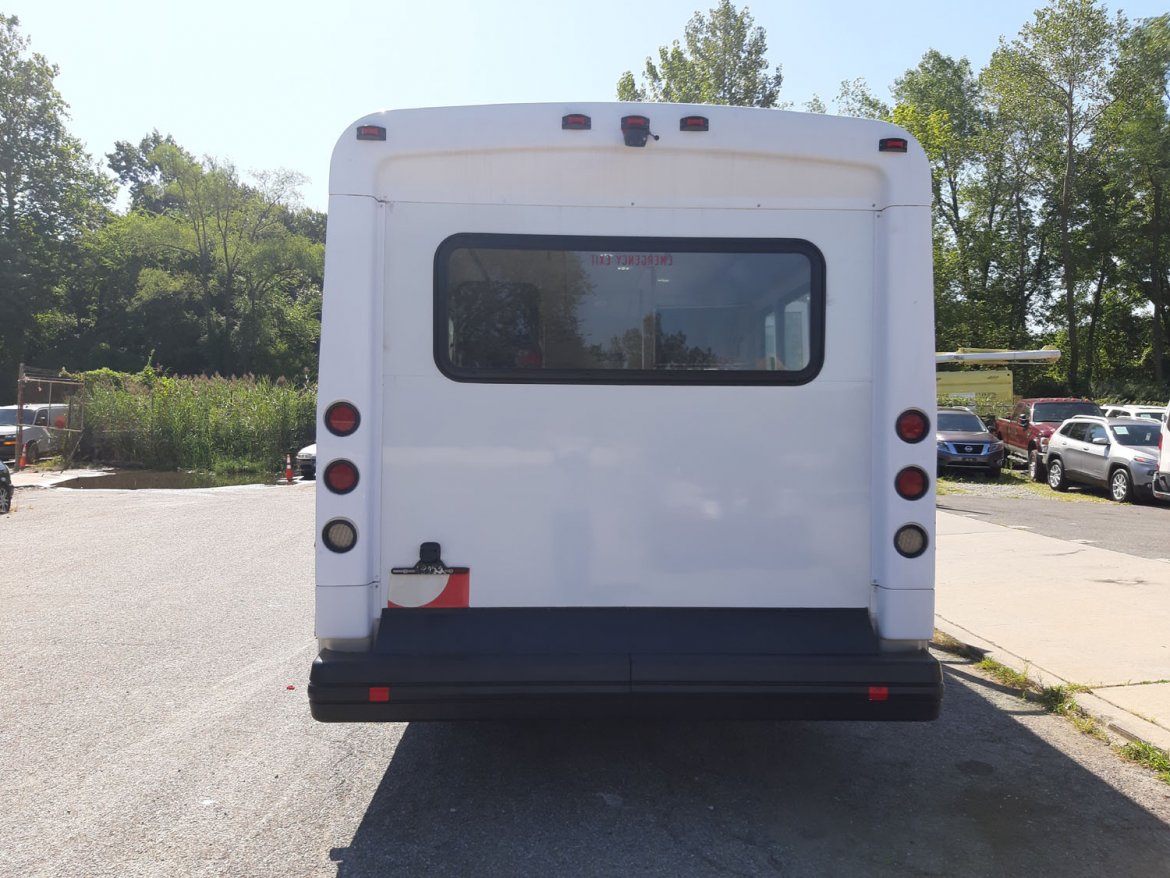 Shuttle Bus for Sale in Little Neck, NY - Photo 5