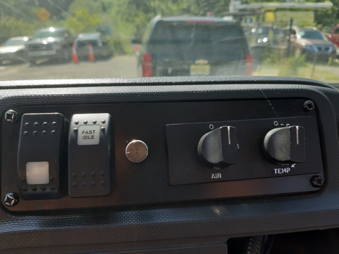 Shuttle Bus for Sale in Little Neck, NY - Photo 11