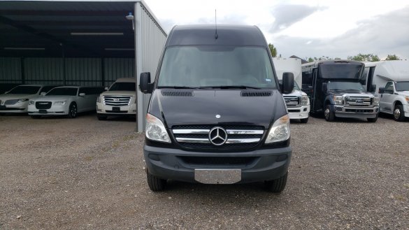 2012 Mercedes-Benz SPRINTER 3500 170" EXT Sprinter for Sale in Houston, TX - Photo 2