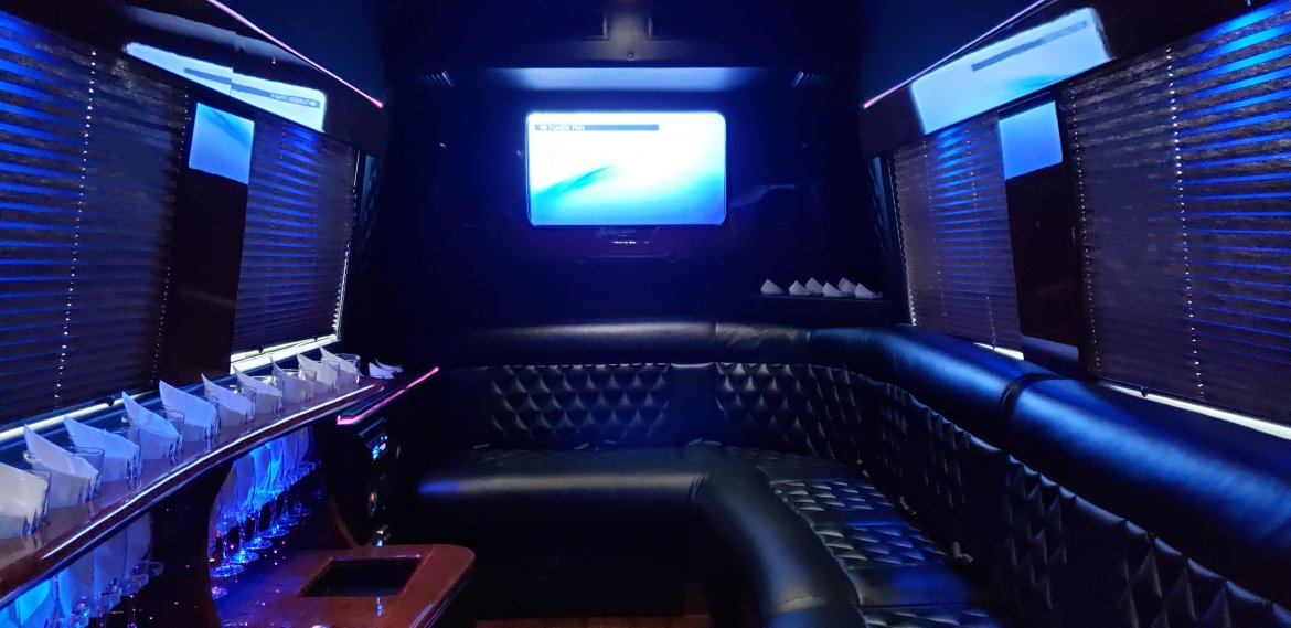 Sprinter for Sale in Houston, TX - Photo 17