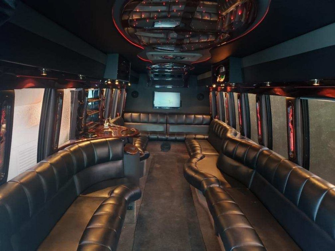 Limo Bus for Sale in Fontana, CA - Photo 8