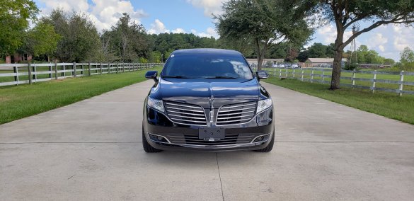 2018 Lincoln MKT Limousine for Sale in Houston, TX - Photo 2