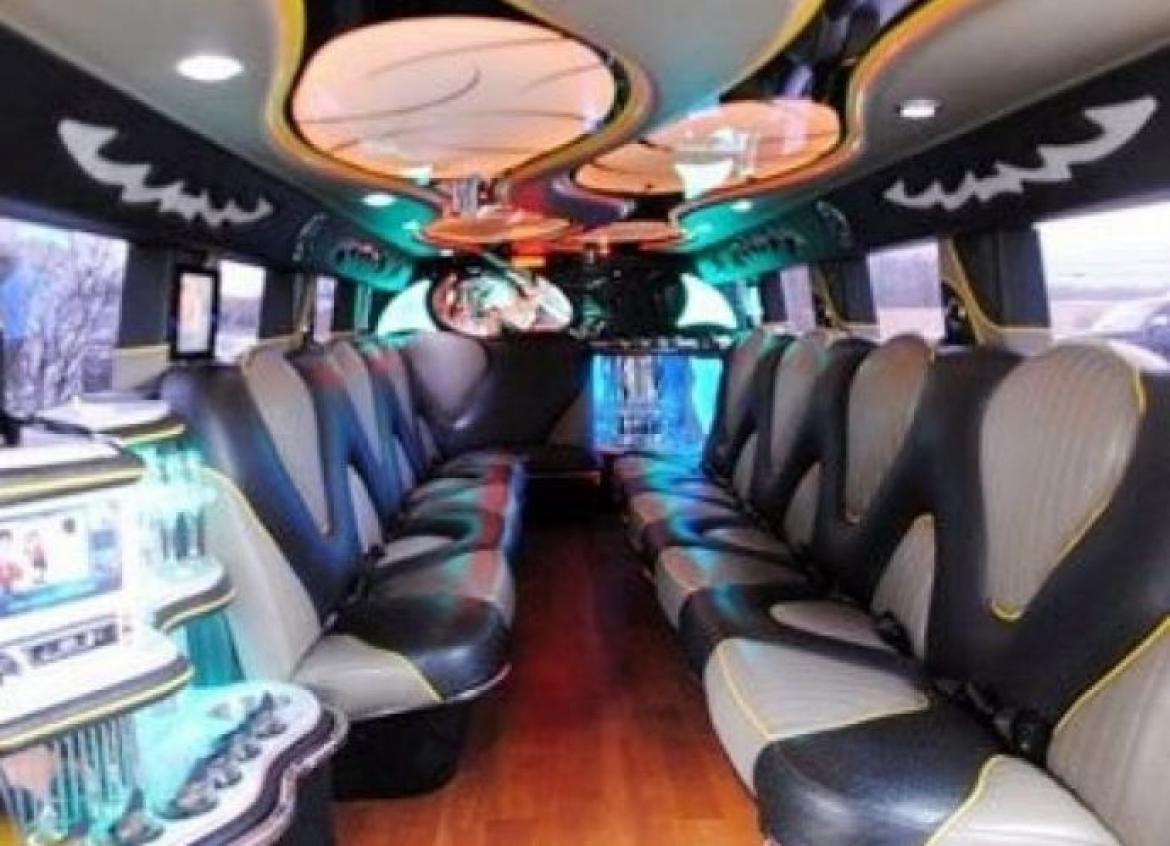 Photo of Limousine for sale: 2007 Hummer H2 240&quot; by Pinnacle