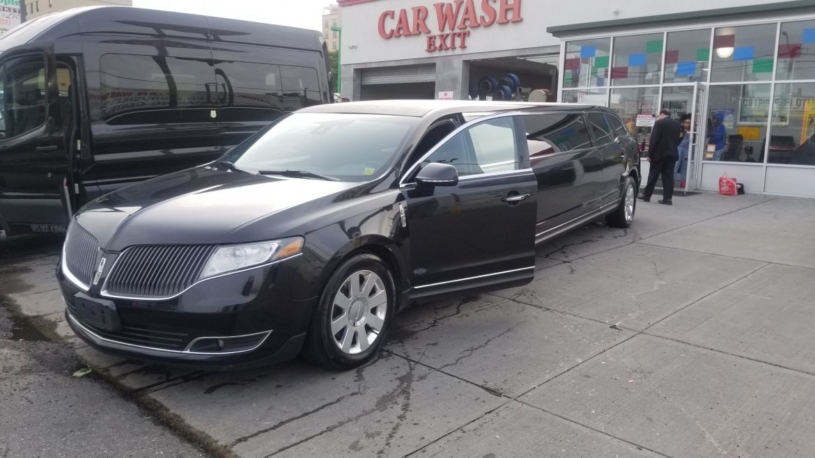 Limousine for sale: 2014 Lincoln Mkt 120&quot; by Royale