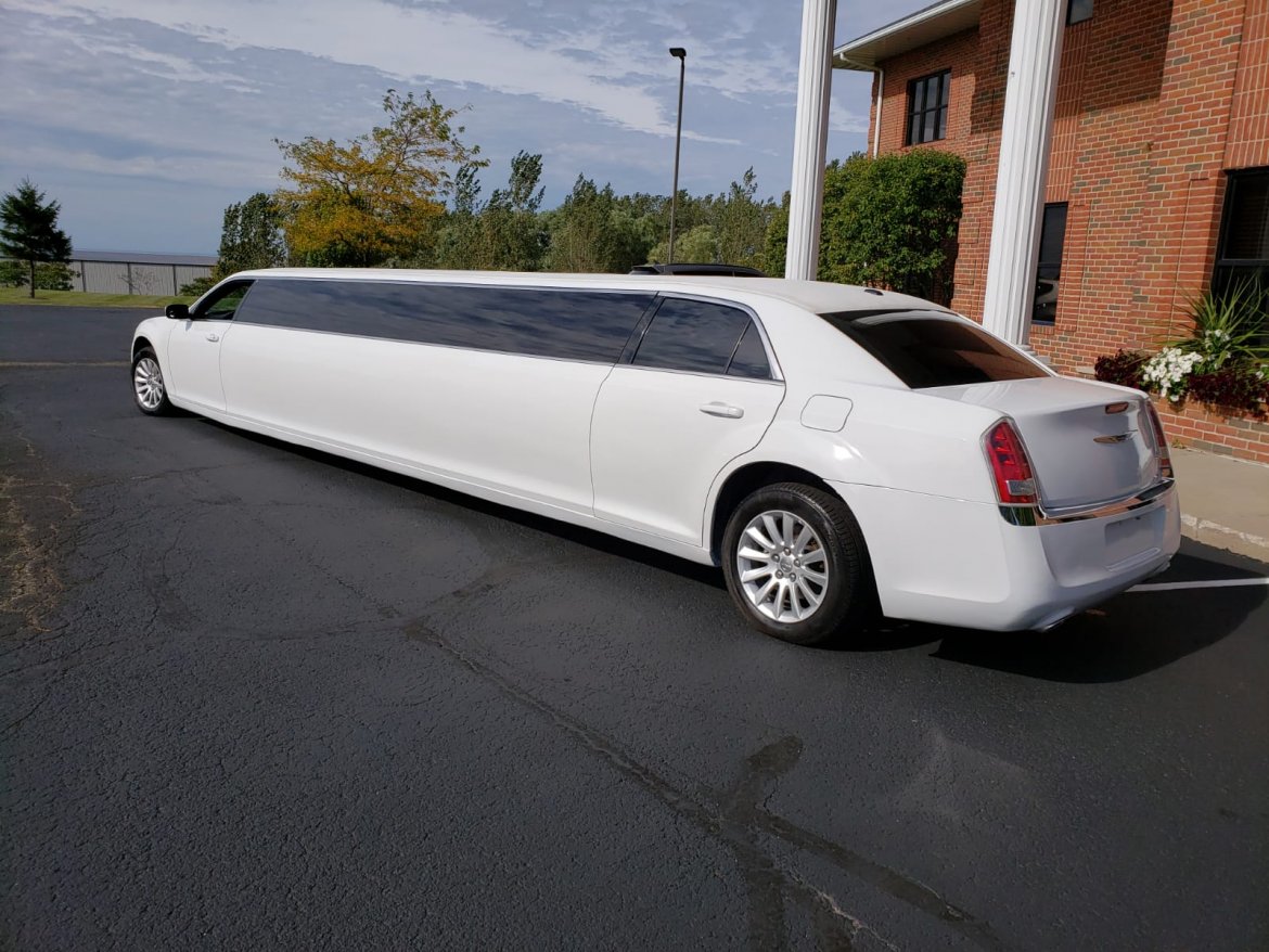 Limousine for Sale in North East, PA - Photo 9