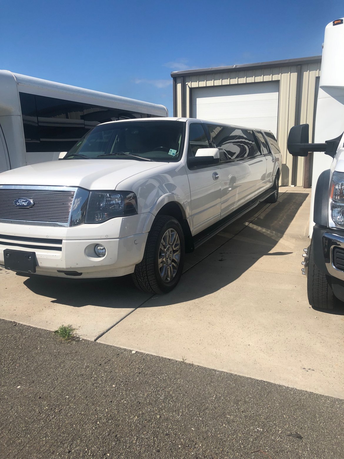SUV Stretch for Sale in NORTH EAST, PA - Photo 8