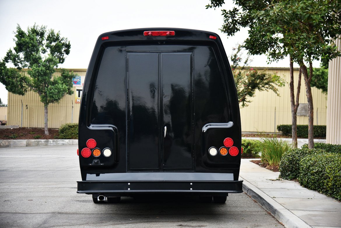 Executive Shuttle for Sale in Fontana, CA - Photo 4