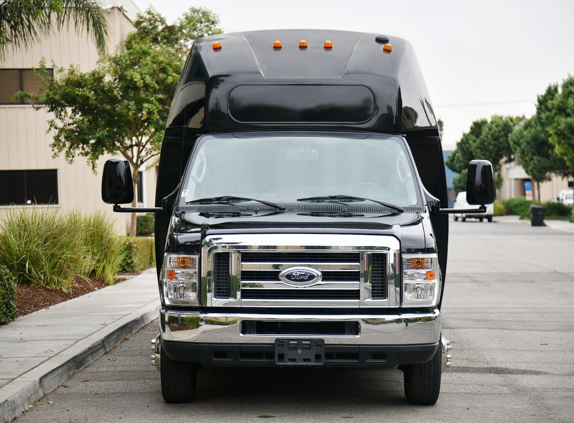 Executive Shuttle for Sale in Fontana, CA - Photo 6