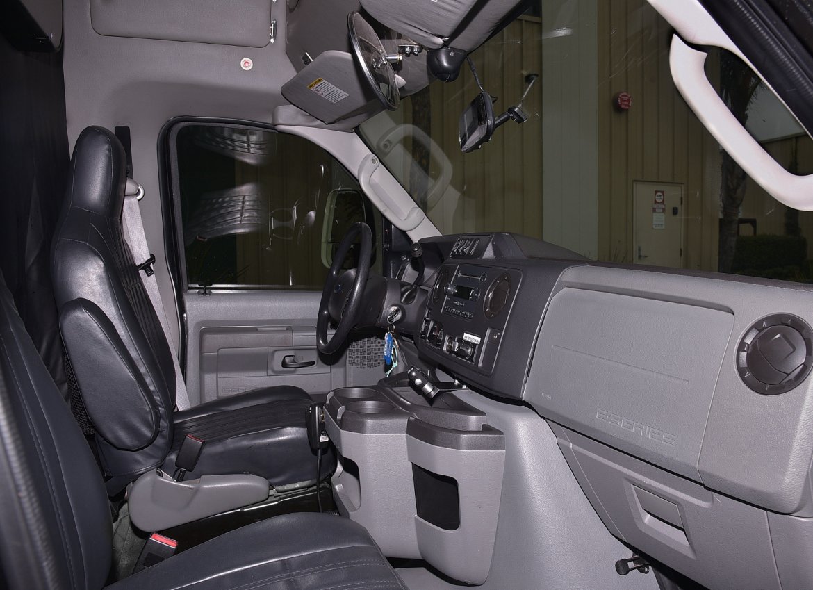 Executive Shuttle for Sale in Fontana, CA - Photo 10