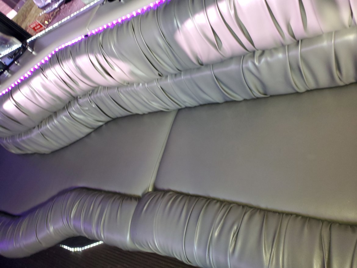 Limo Bus for Sale in New Boston, MI - Photo 17