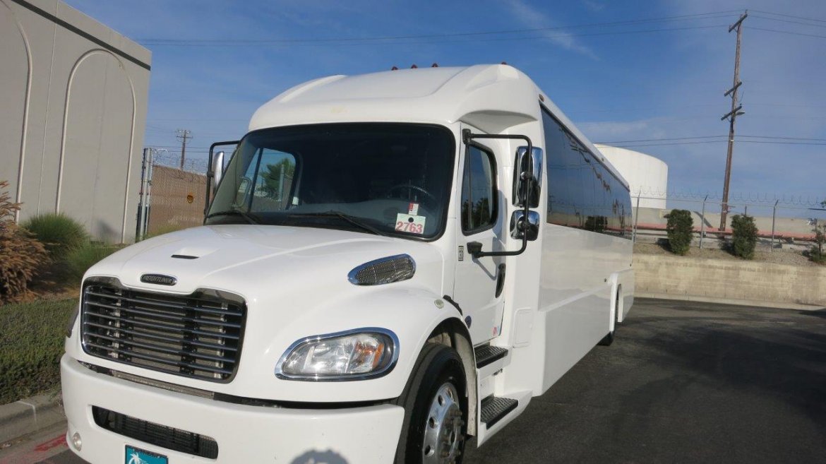 Shuttle Bus for Sale in CARSON, CA - Photo 4