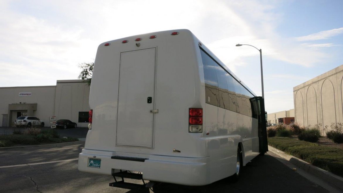Shuttle Bus for Sale in CARSON, CA - Photo 8