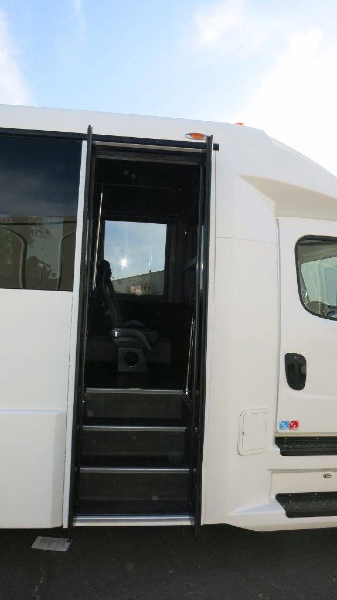 Shuttle Bus for Sale in CARSON, CA - Photo 13