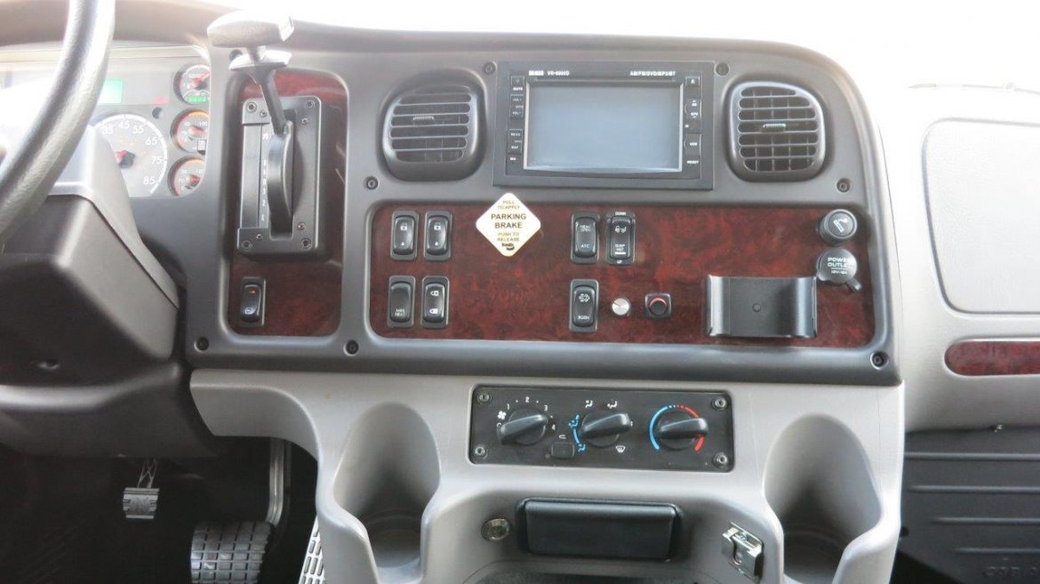 Shuttle Bus for Sale in CARSON, CA - Photo 24