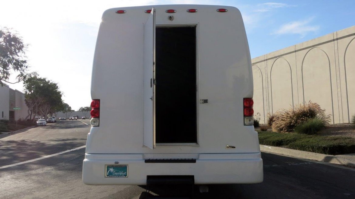 Shuttle Bus for Sale in CARSON, CA - Photo 8