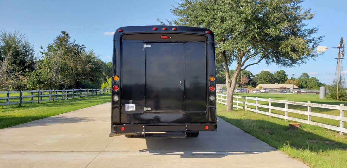 Shuttle Bus for Sale in Houston, TX - Photo 7