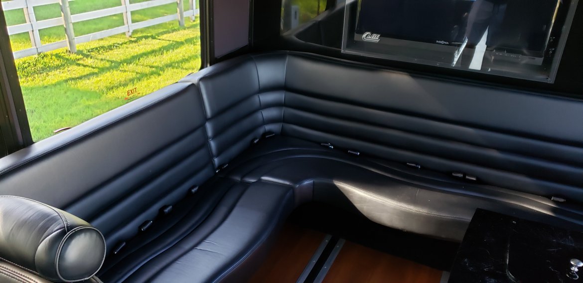 Shuttle Bus for Sale in Houston, TX - Photo 22