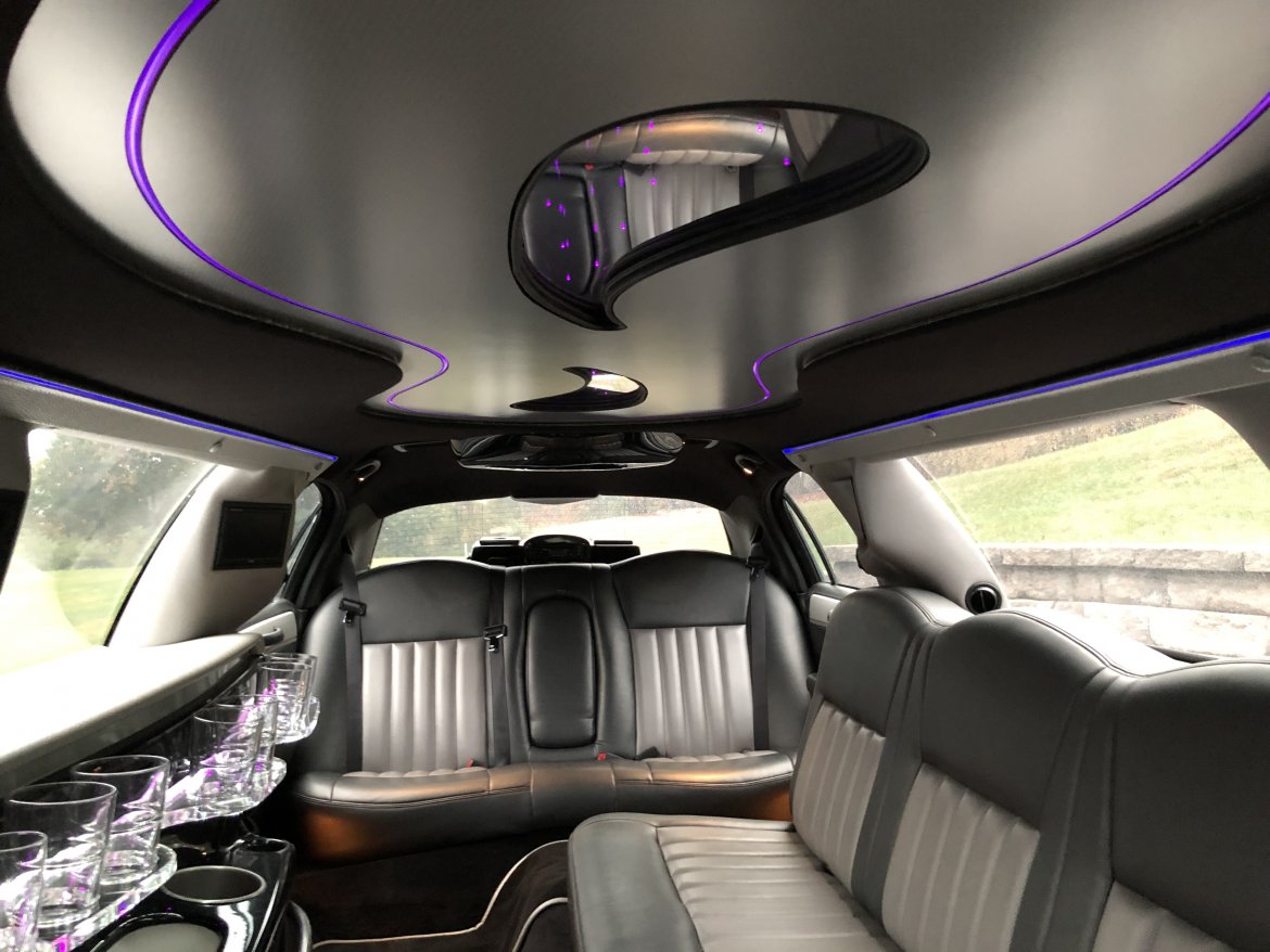 Limousine for Sale in Bedford, NH - Photo 9