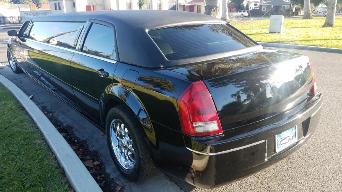 Photo of Limousine for sale: 2007 Chrysler 300 by Krystal