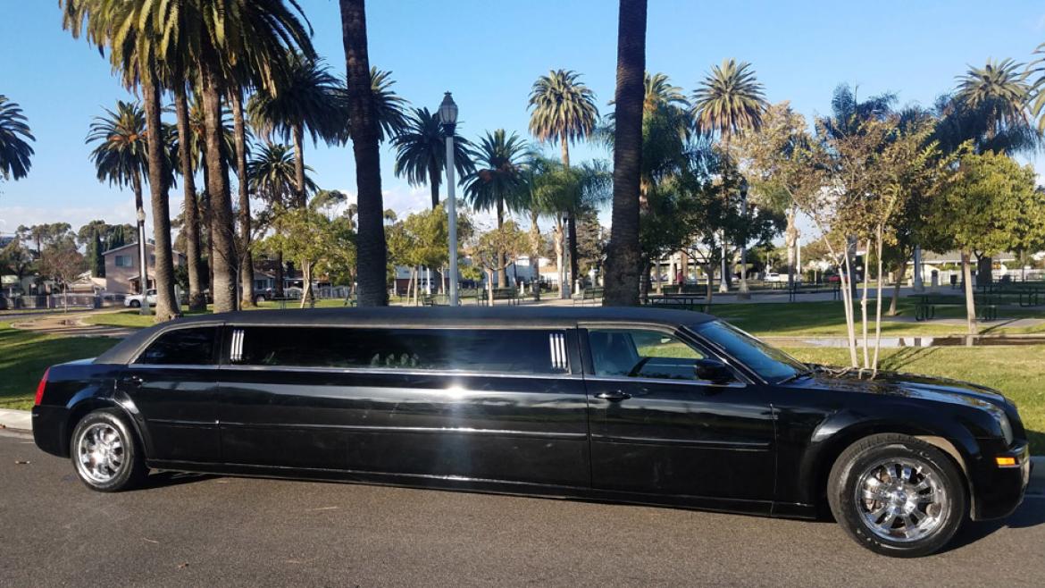 Photo of Limousine for sale: 2007 Chrysler 300 by Krystal