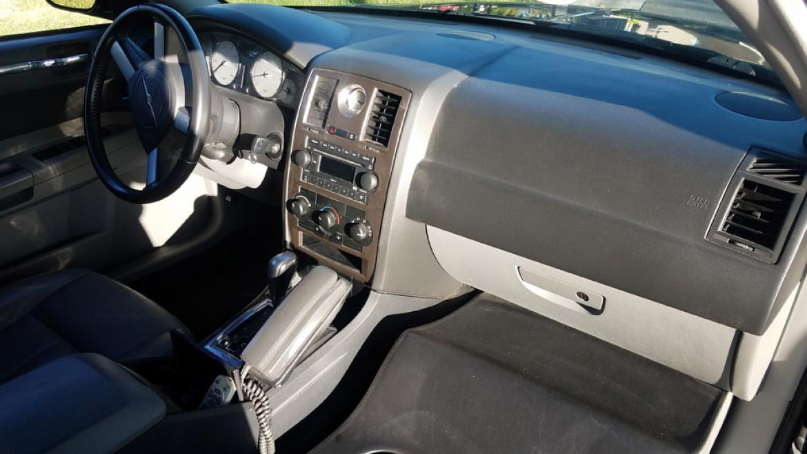 Photo of Limousine for sale: 2007 Chrysler 300 by Krystal