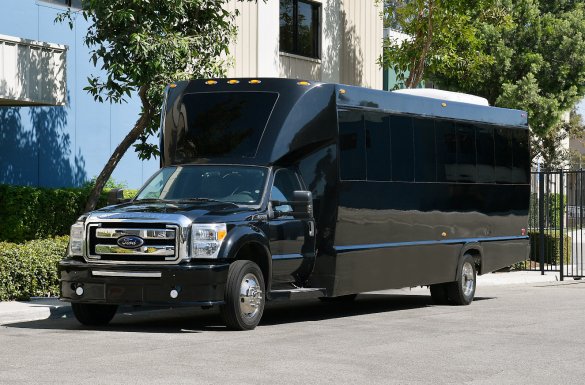 2015 Ford F-550 Shuttle Bus for Sale in Fontana, CA - Main Photo