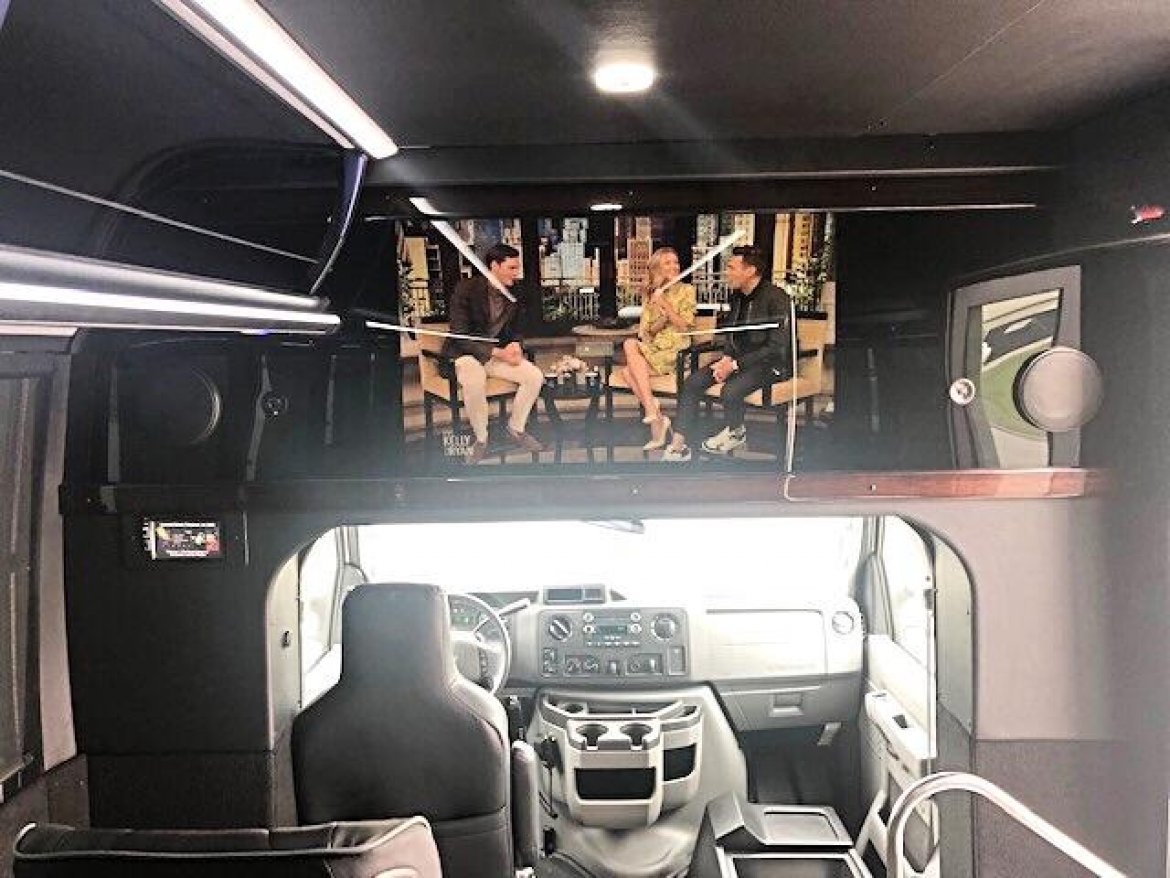 Shuttle Bus for Sale in Oaklyn, NJ - Photo 11