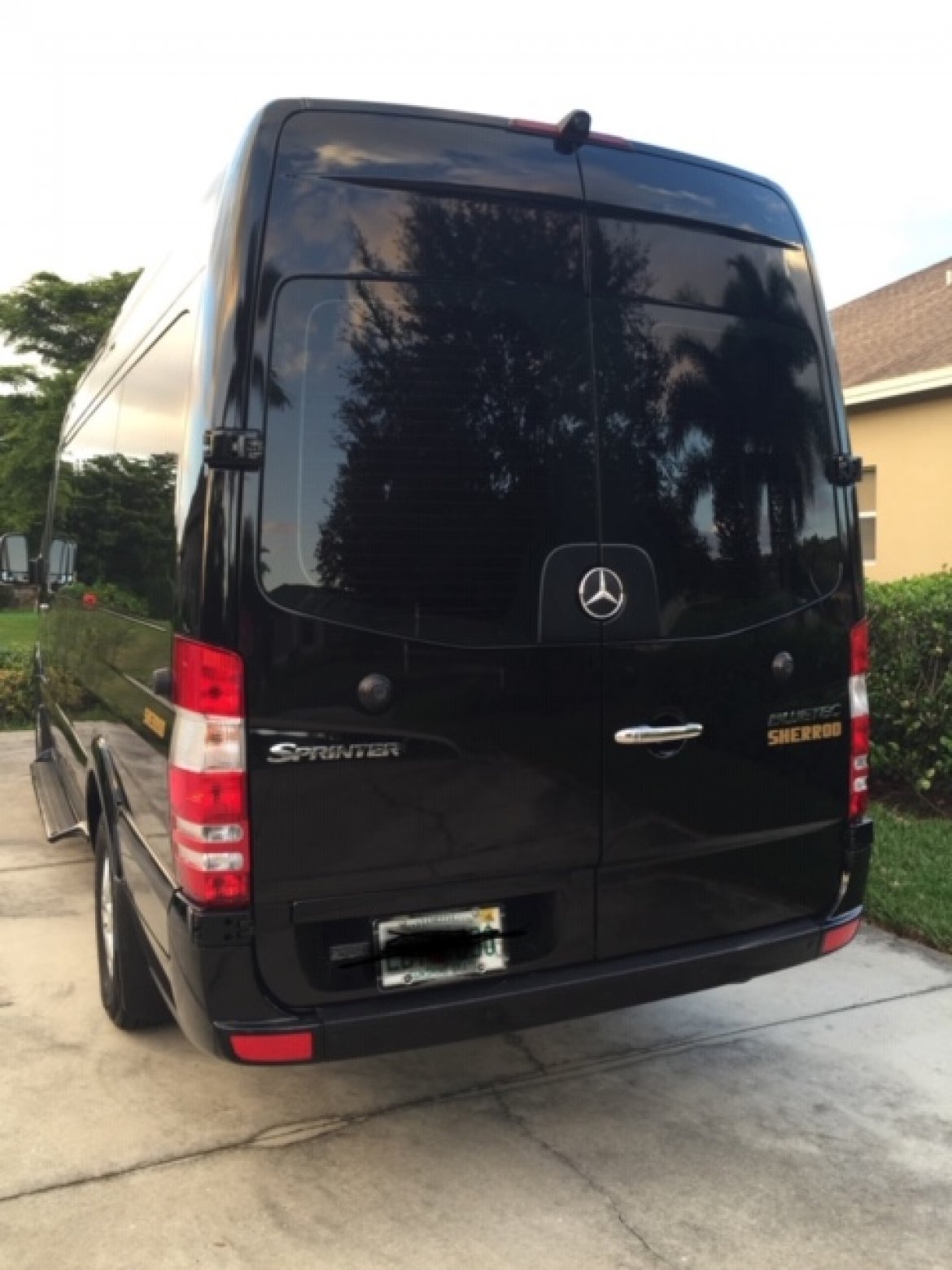 Executive Shuttle for Sale in Fort Myers, FL - Photo 10