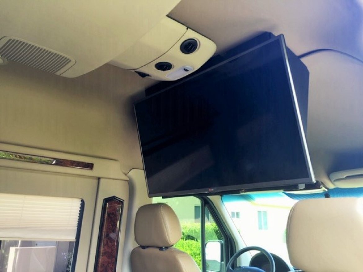 Executive Shuttle for Sale in Fort Myers, FL - Photo 17