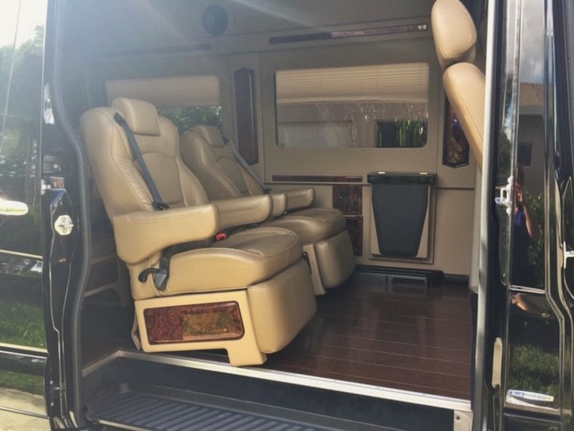 Executive Shuttle for Sale in Fort Myers, FL - Photo 18