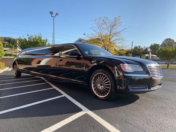 2011 Chrysler 300 Limousine for Sale in North East, PA - Main Photo
