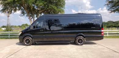 2013 Mercedes-Benz Sprinter 2500 170" EXT Sprinter for Sale in Houston, Texas, US - Photo 4