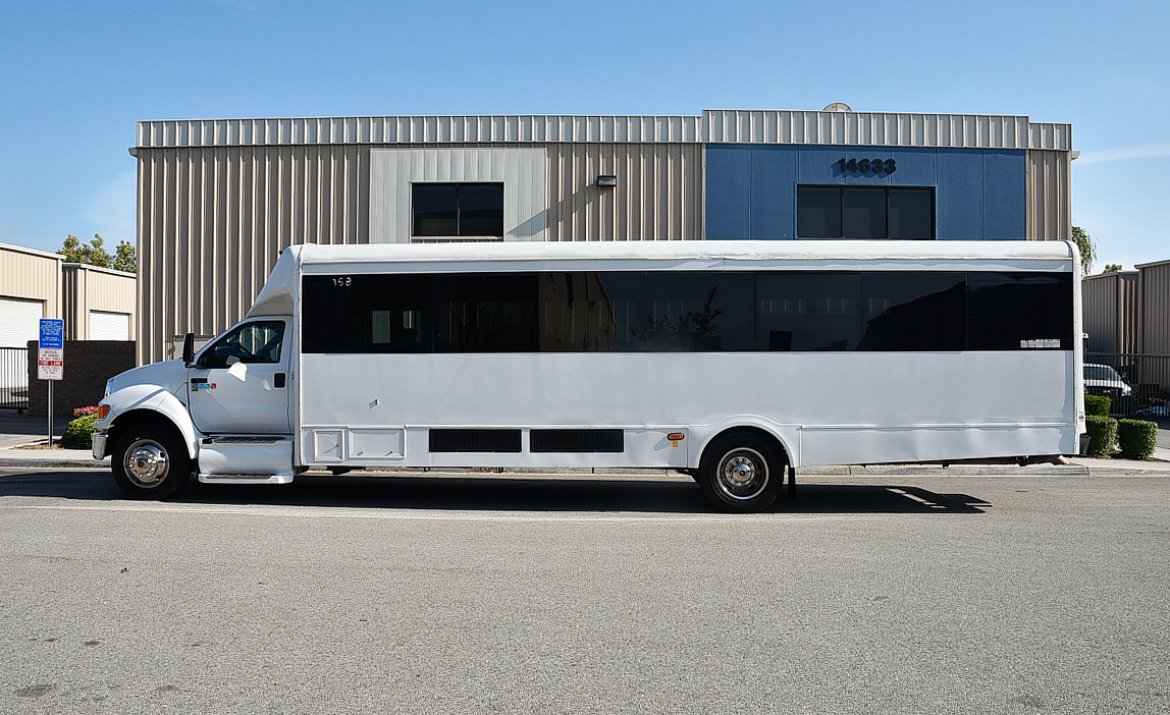 Shuttle Bus for Sale in Fontana, CA - Photo 5