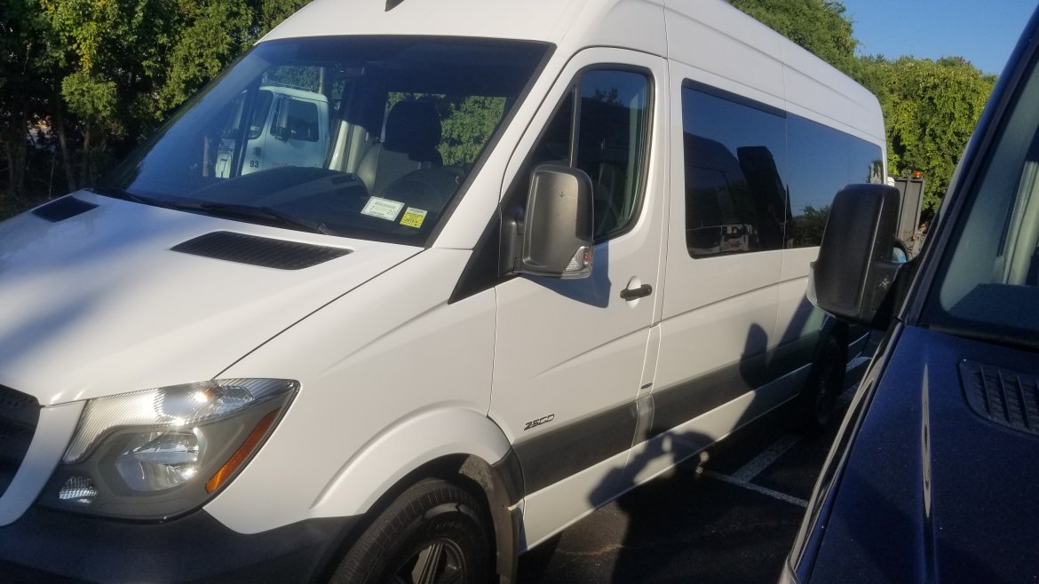 Sprinter for Sale in Westbury, NY - Photo 19