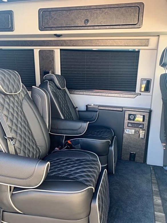 2019 Mercedes-Benz 170" 3500 Sprinter for Sale in Oaklyn, NJ - Photo 3