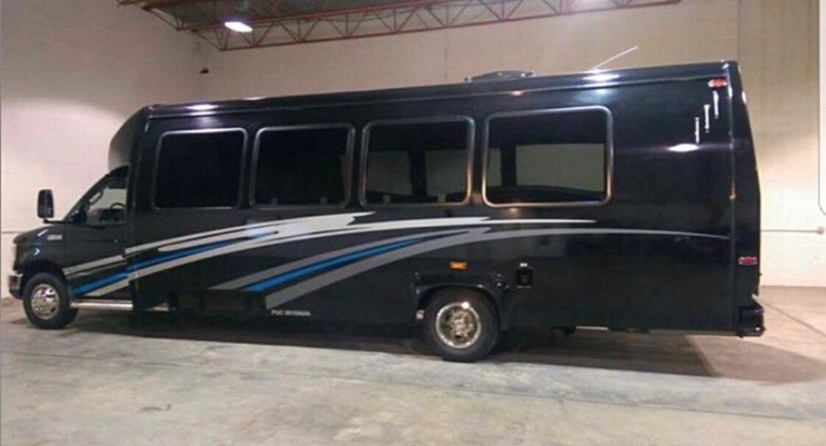 Limo Bus for Sale in Oaklyn, NJ - Photo 2