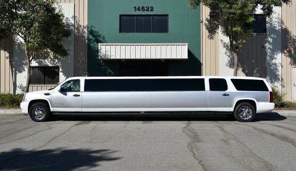 2007 Chevrolet Suburbalade SUV Stretch for Sale in Fontana, CA - Photo 2