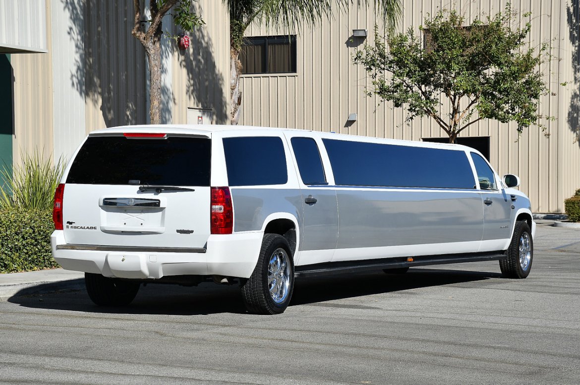 SUV Stretch for Sale in Fontana, CA - Photo 7