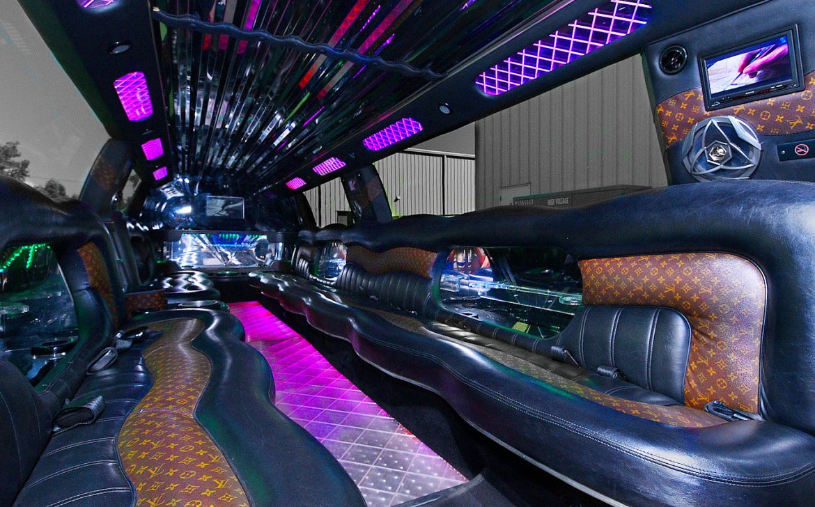 SUV Stretch for Sale in Fontana, CA - Photo 11