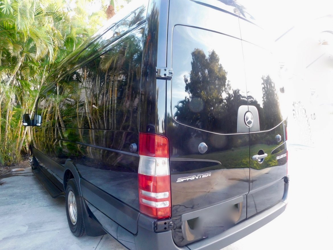 2017 Westwind Mercedes-Benz Sprinter 3500 series Limo Style Sprinter - Photo 3